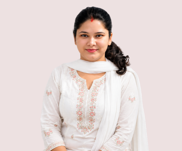 Meena Bisht Co founder SnazzyTrips